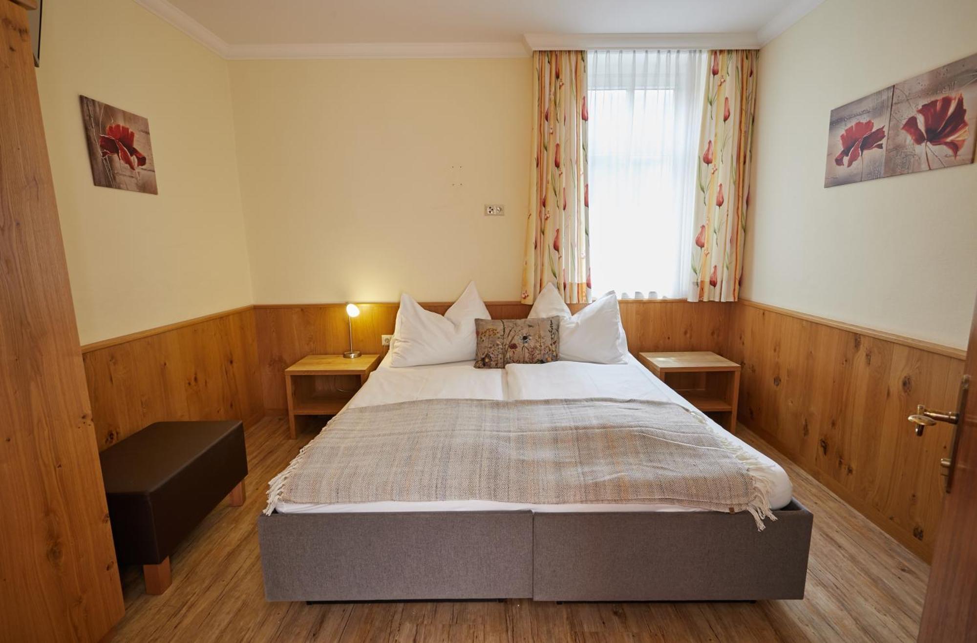 Hotel Gasthof Stenitzer Haus im Ennstal Buitenkant foto
