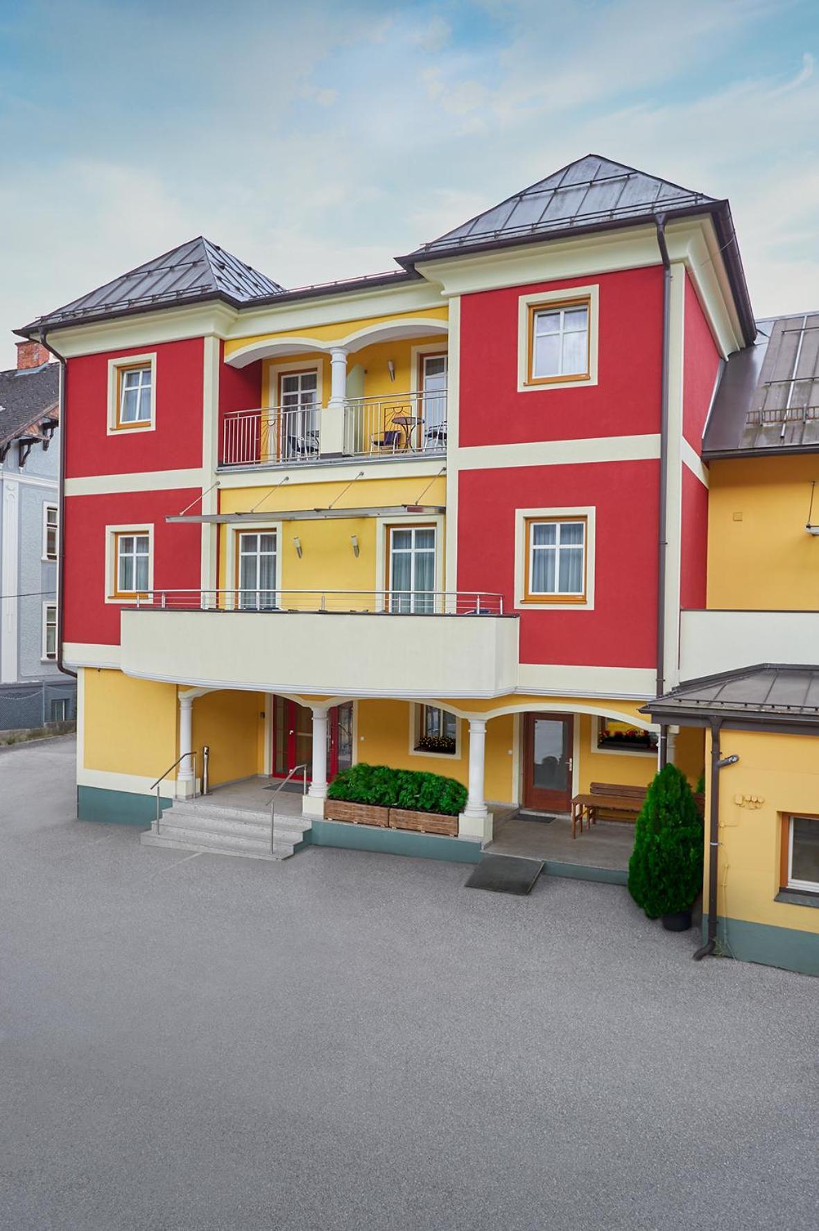 Hotel Gasthof Stenitzer Haus im Ennstal Buitenkant foto