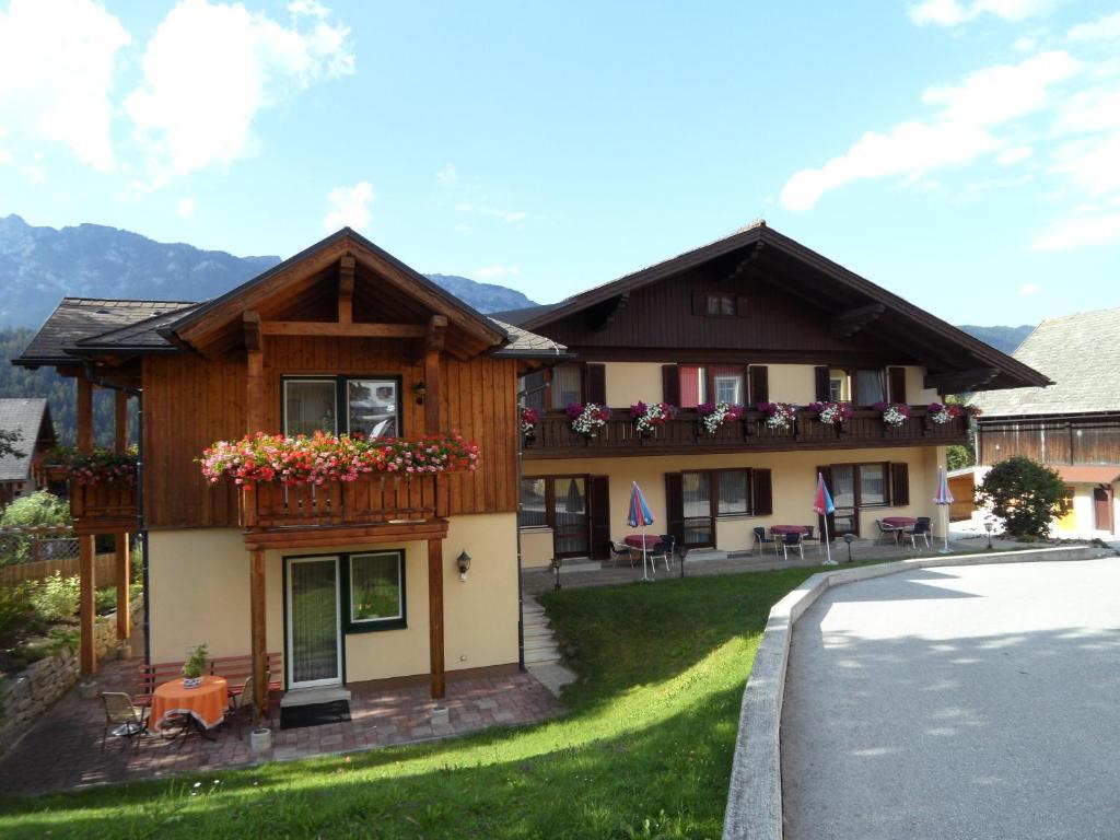 Hotel Gasthof Stenitzer Haus im Ennstal Buitenkant foto